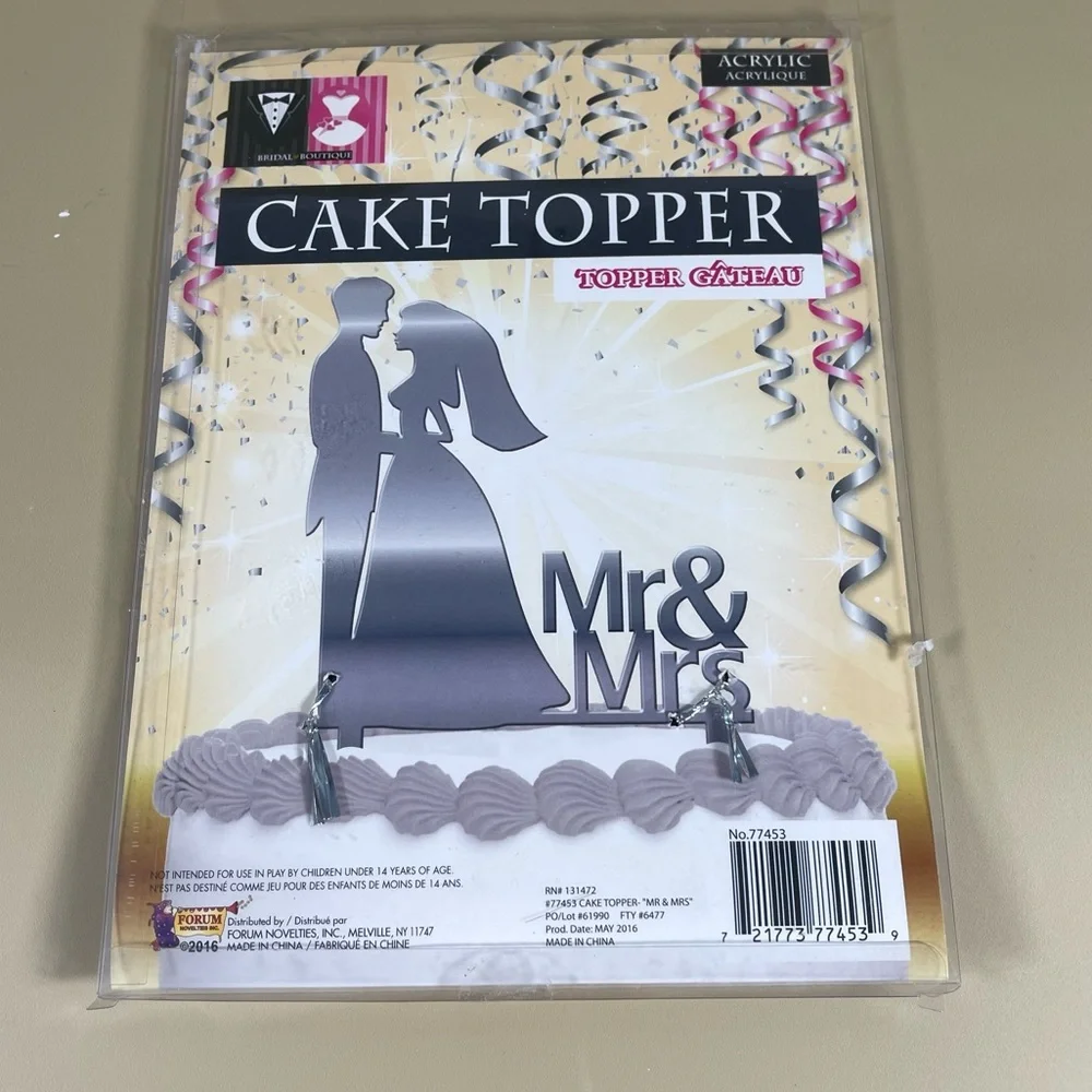 NWT Mr & Mrs Acrylic Mirrored Cake Topper